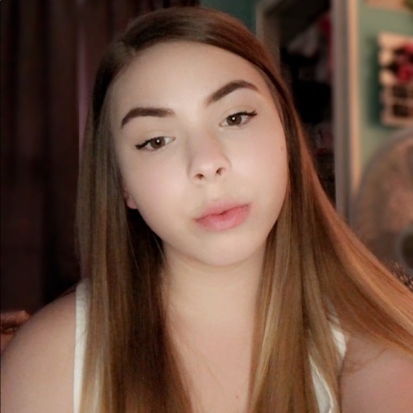 Meet your Posher, Rachel - Picture 1 of 1